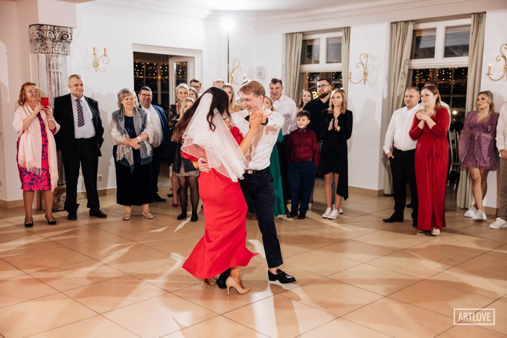 Wesele zimowe – klimat i światło, reportaż