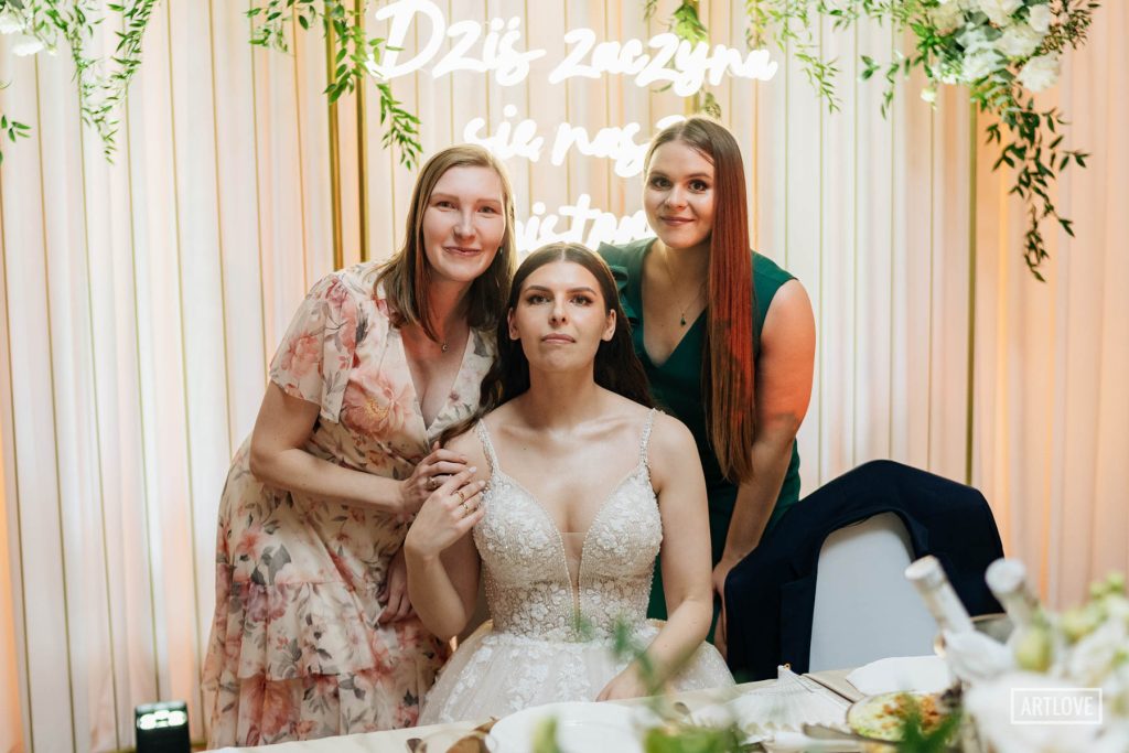 Reportaż ślubny w Willa Emilianów oraz plener w Ogrodzie Botanicznym Powsin